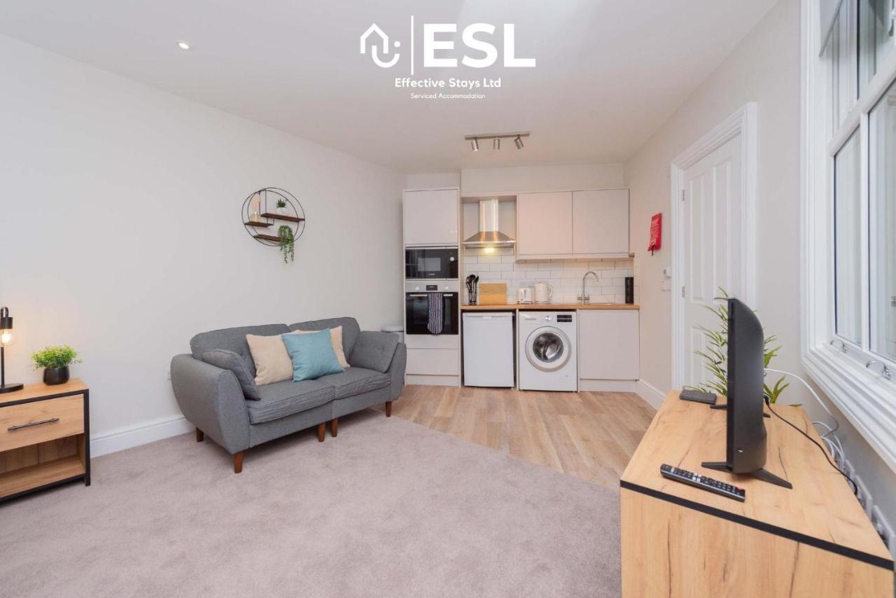 Studio 2, Second Floor Town Centre Apartment Shrewsbury Exterior photo
